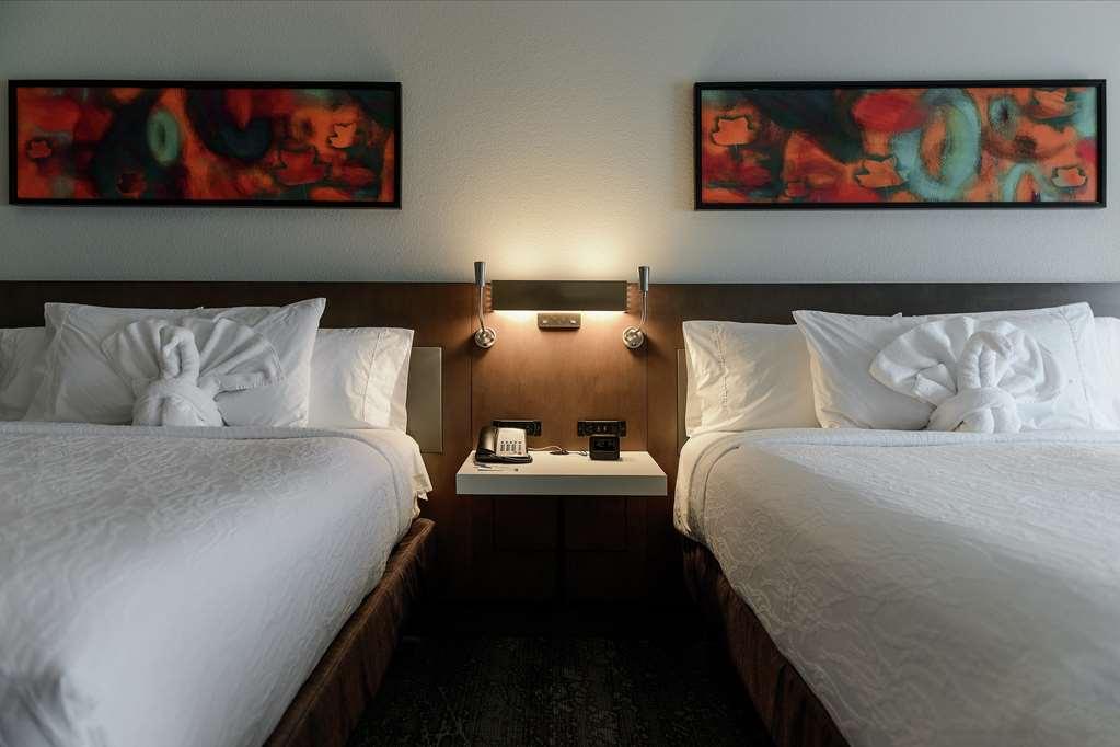 Hilton Garden Inn Louisville Mall Of St. Matthews Habitación foto